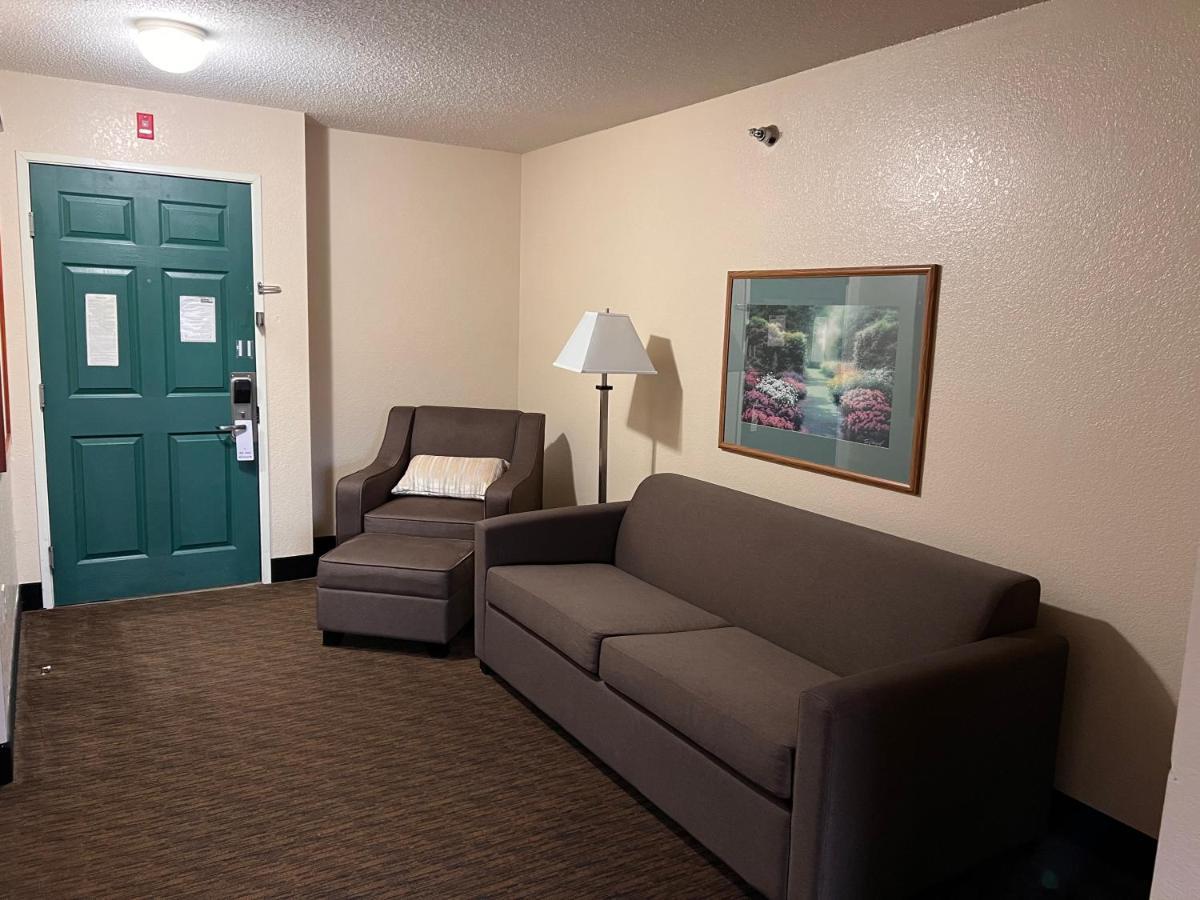 Grandstay Hotel And Suite Waseca Экстерьер фото